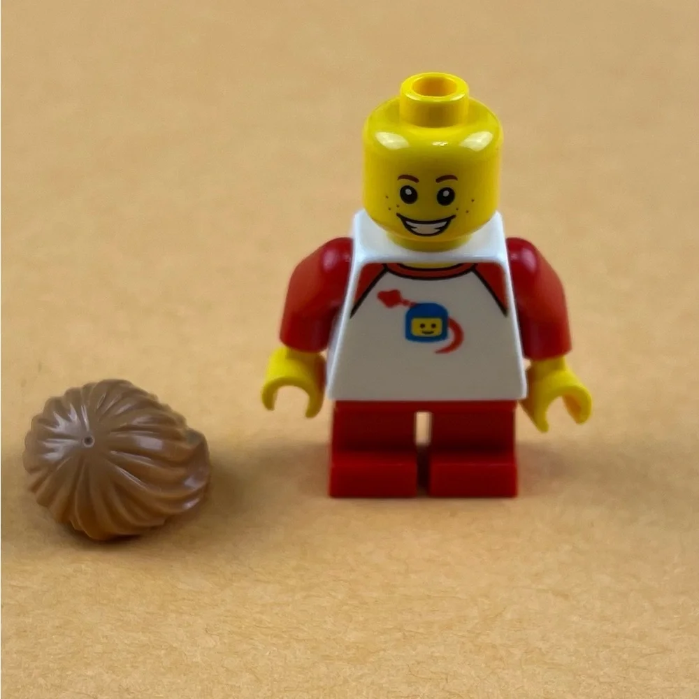 LEGO Minifigure Boy Kid in Benny Classic Space Shirt twn397 2”